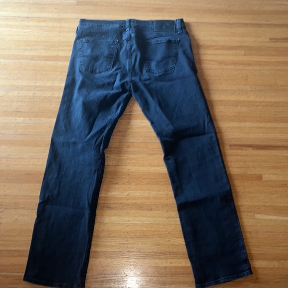 Guess Jeans - Picture 4 of 8